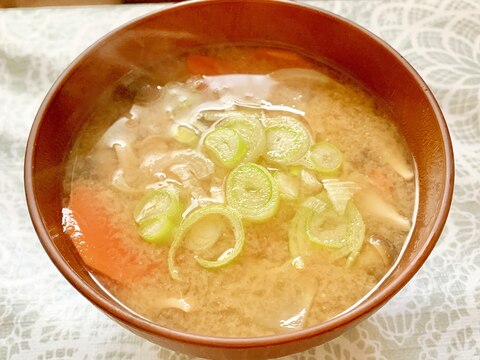 イソフラボンが摂れる！大豆味噌汁